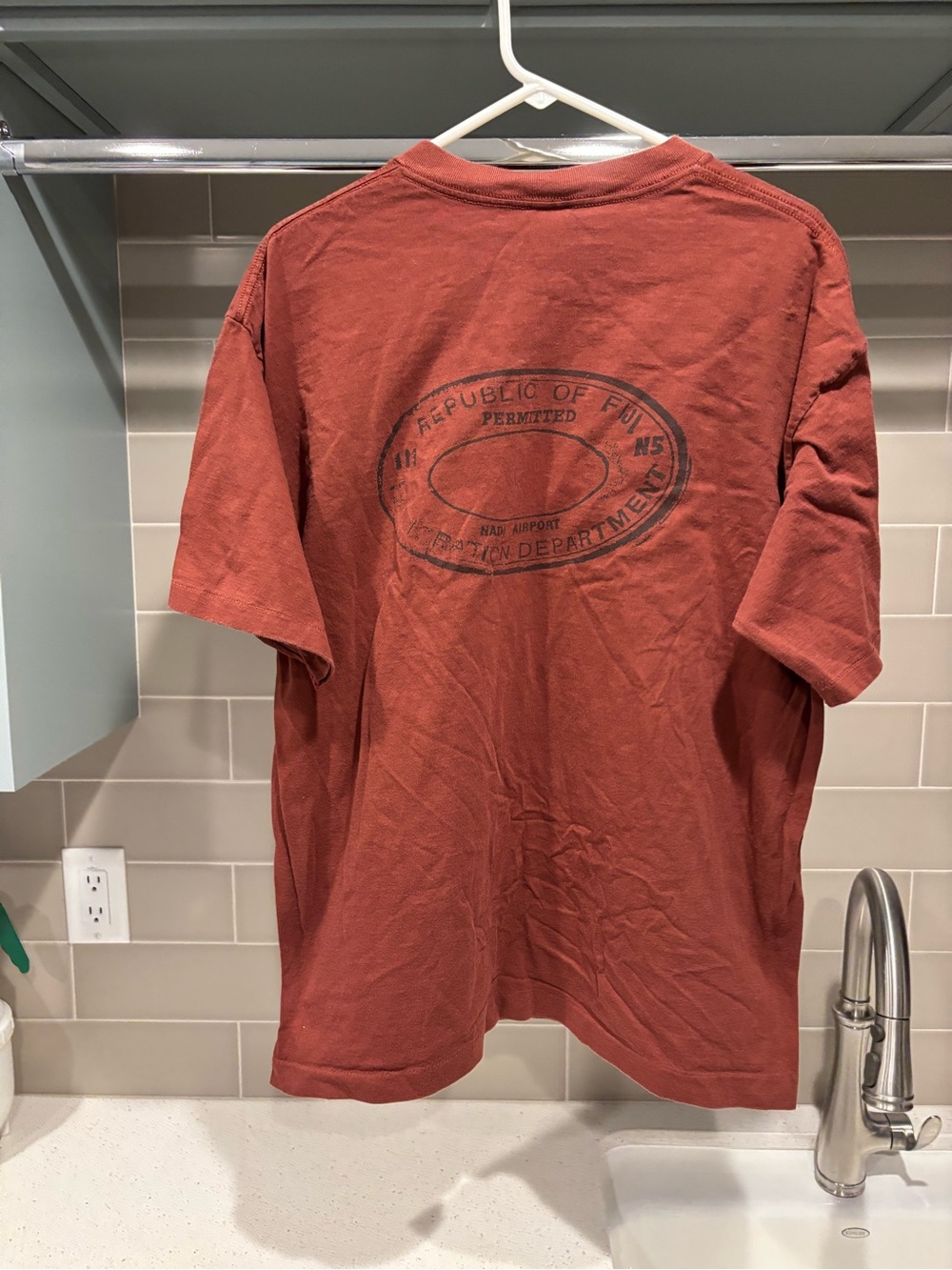 Vintage 90s Republic of Fiji Single Stitch Tee Size XL